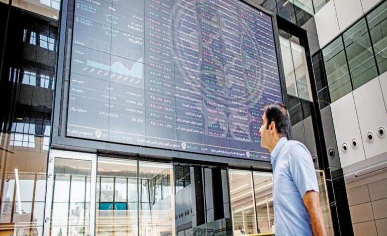  سبقت شاخص لاستیک از شاخص کل بورس در مسیر سرازیری